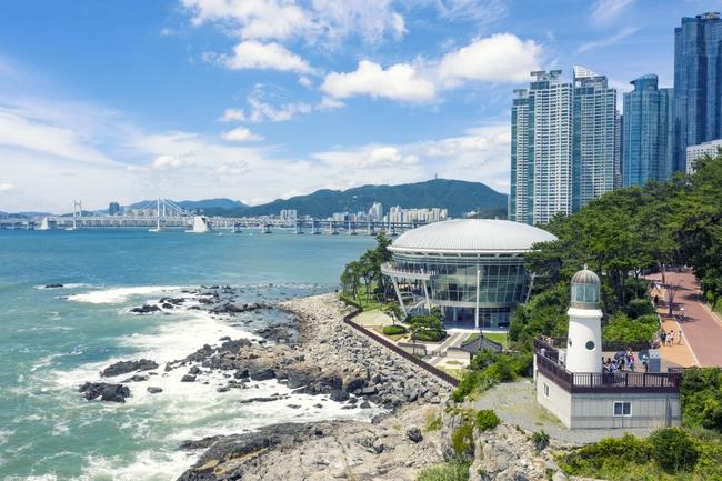 15:00 Dongbaek Island and Haeundae Beach